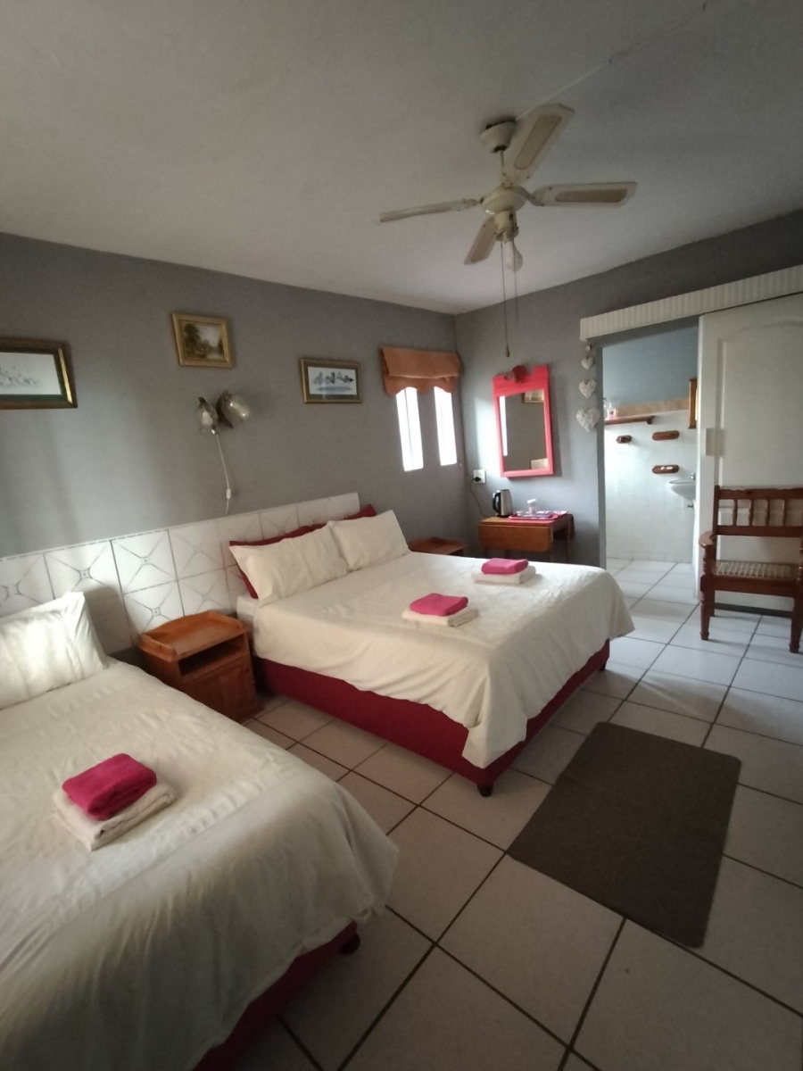 8 Bedroom Property for Sale in Mossel Bay Central Western Cape